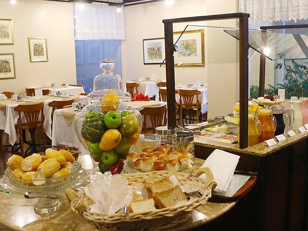 Village Hotel Ponta Grossa Kültér fotó