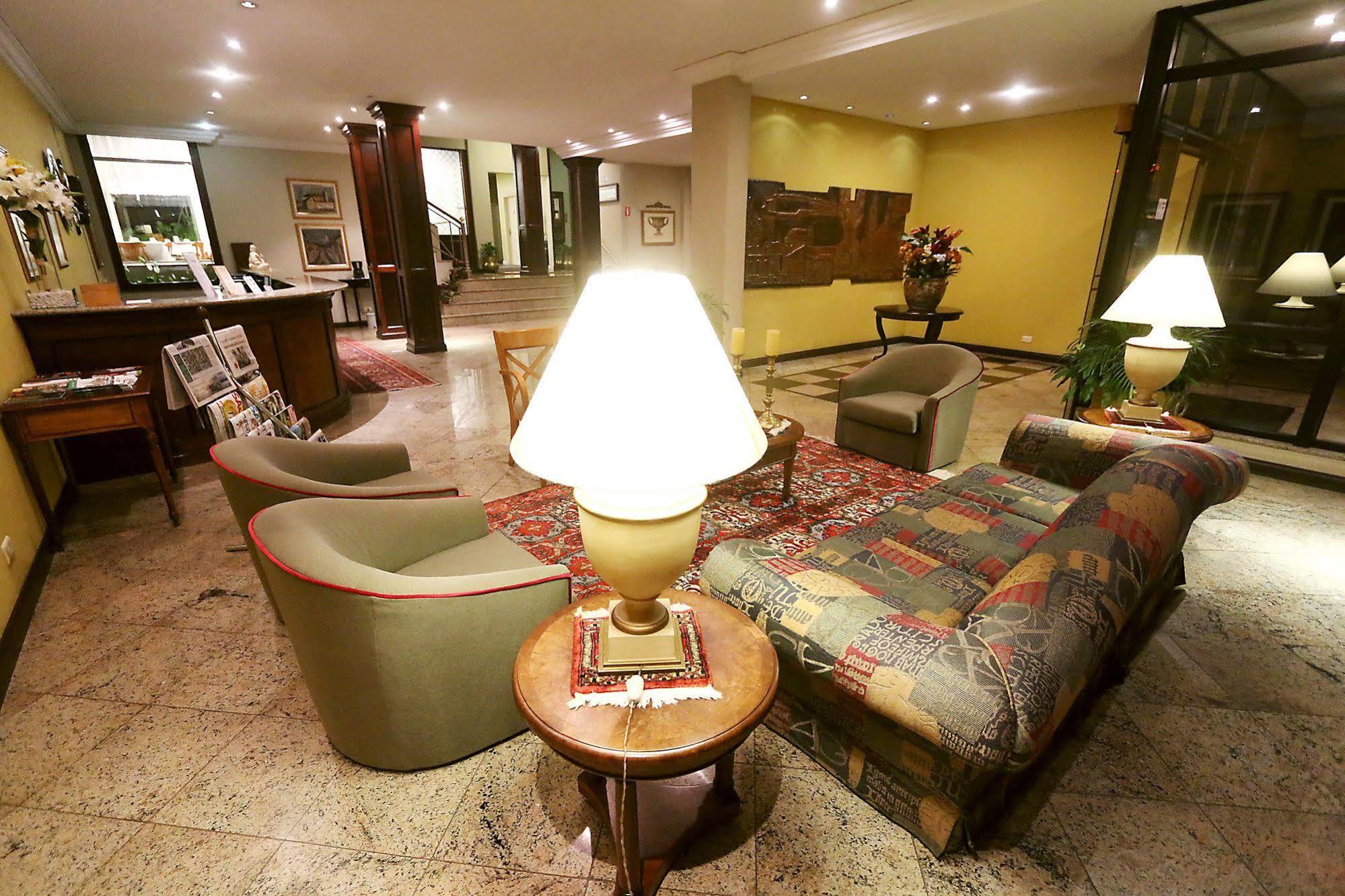 Village Hotel Ponta Grossa Kültér fotó