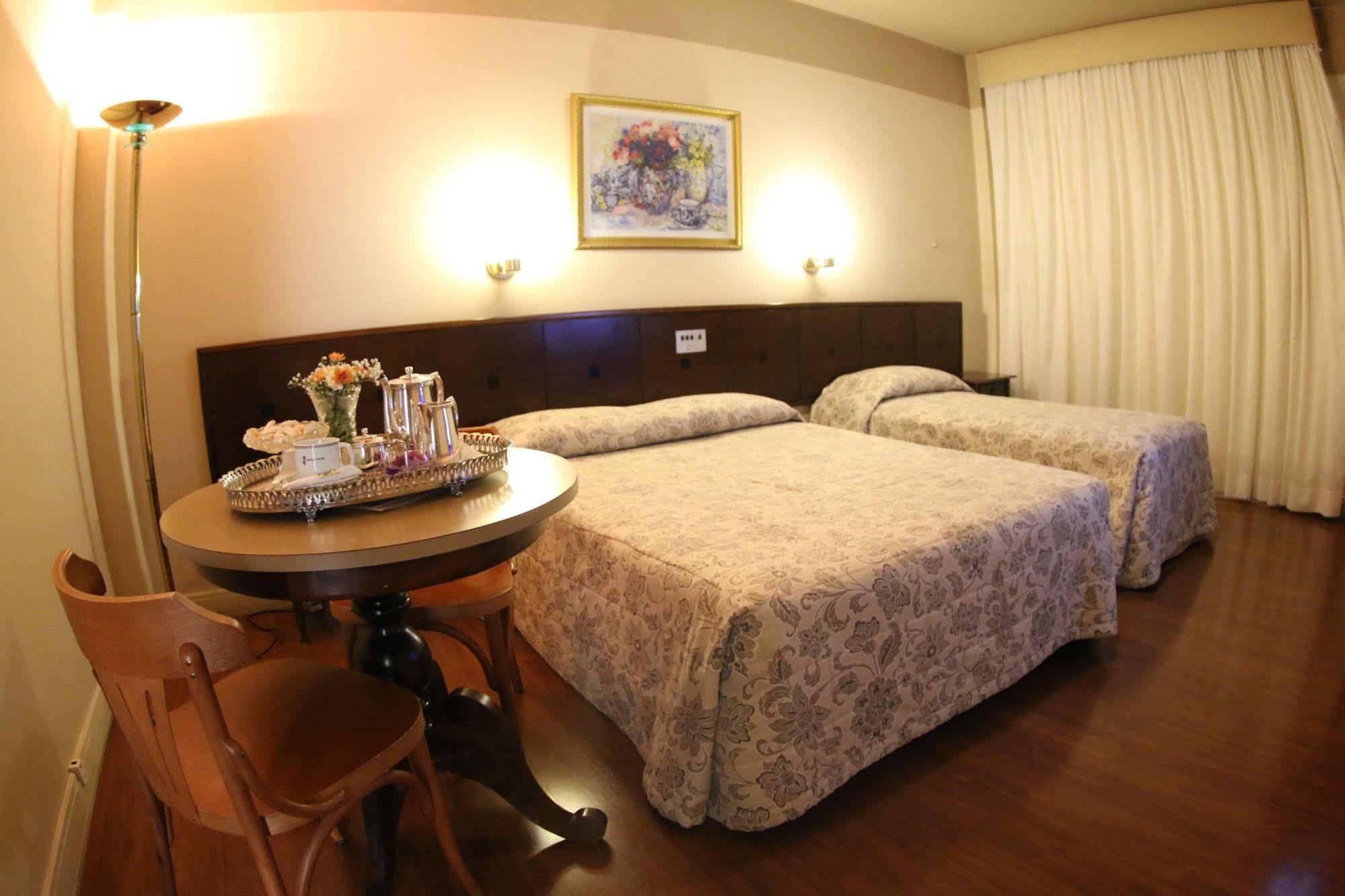 Village Hotel Ponta Grossa Kültér fotó