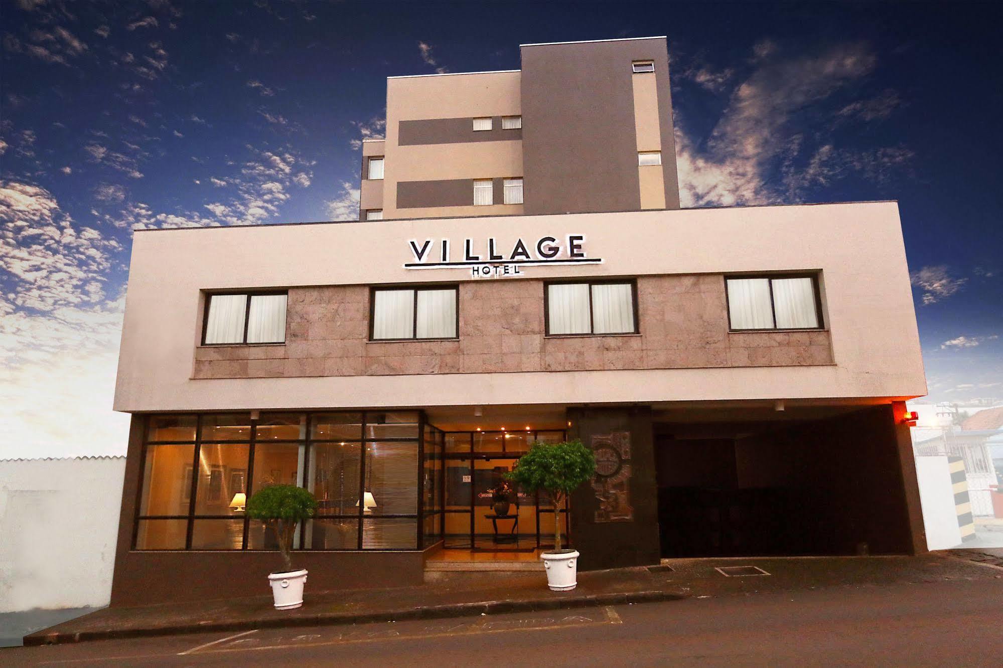 Village Hotel Ponta Grossa Kültér fotó